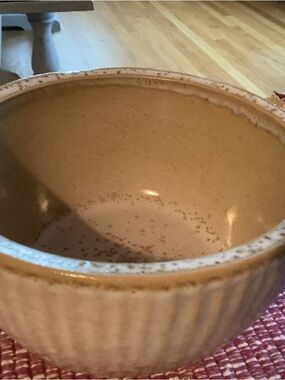 Heavy vintage crock/bowl..